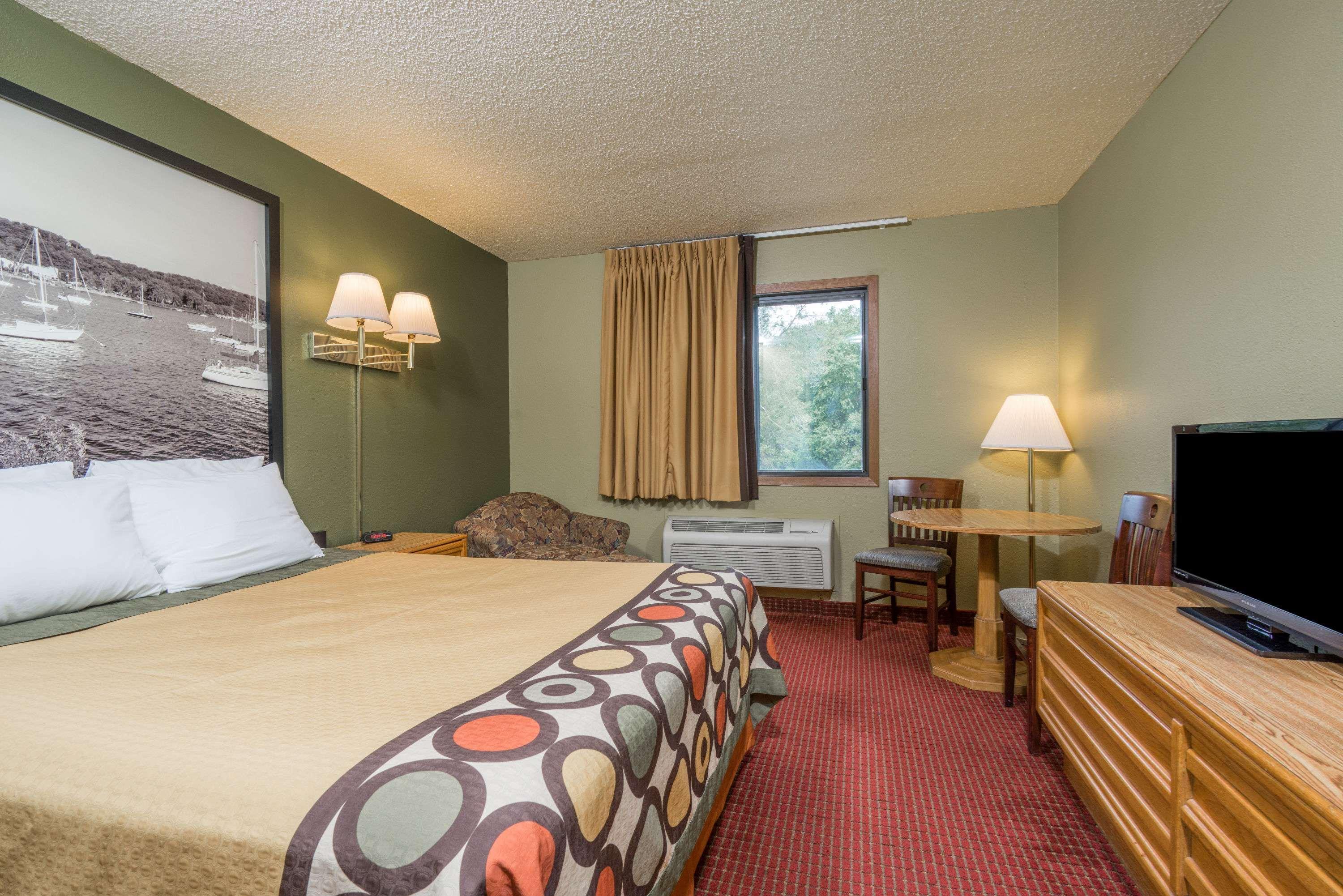 Hotel Super 8 By Wyndham Red Wing Extérieur photo