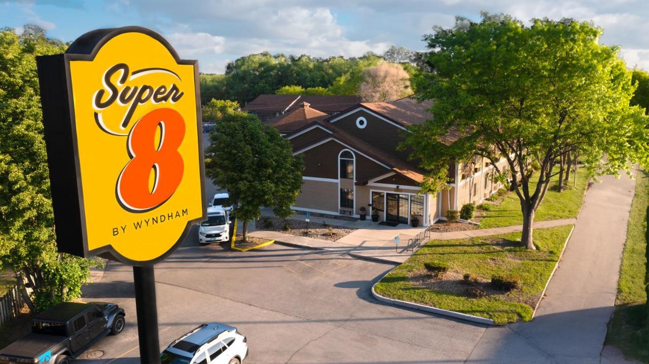 Hotel Super 8 By Wyndham Red Wing Extérieur photo